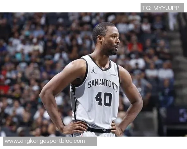 哈里森巴恩斯谈球队侵略性教练鼓励球员勇敢面对犯规挑战